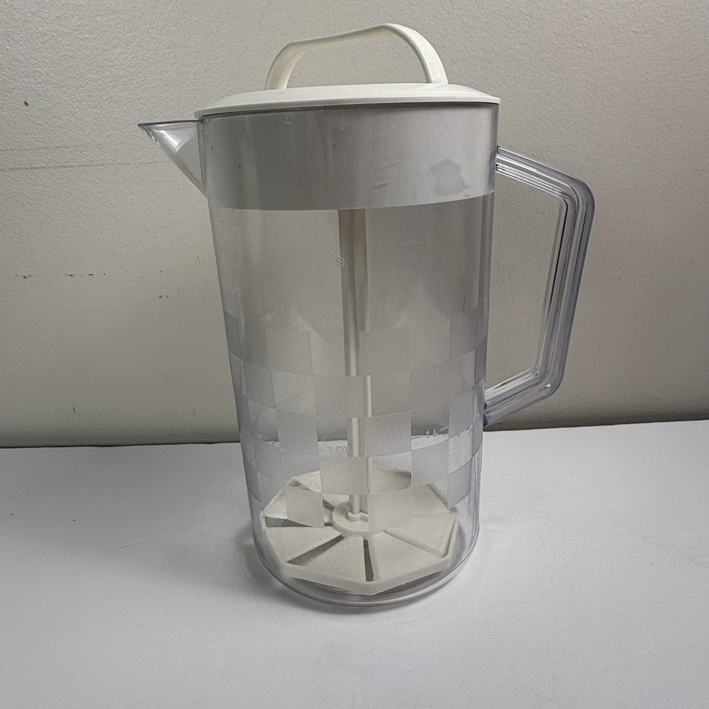 Pampered Chef Clear Frosted Plastic Quick Stir Pitcher 2 Qt White Lid USA